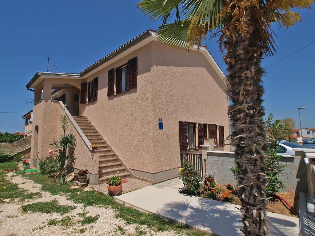 Apartments Dvigradska 1103 Porec Exterior photo