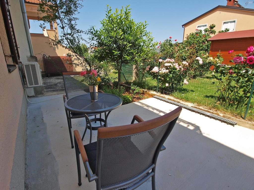 Apartments Dvigradska 1103 Porec Exterior photo